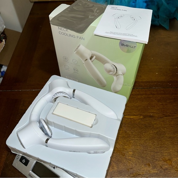 Portable Neck Fan Upgraded Neck Air Conditioner 2X Cooling Pads Rechargeable Fan - Picture 3 of 12